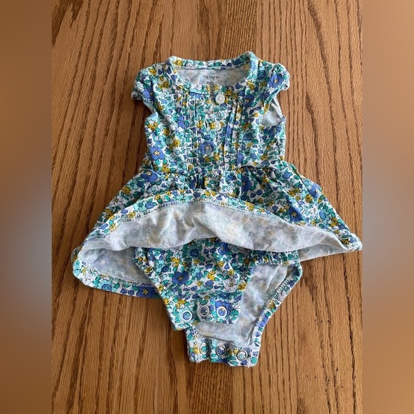 🎈🎈🎈Carter’s New born to 3 months 5 Piece Girls Bundle - Picture 5 of 6